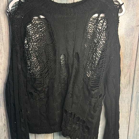 Distressed Skull Sweater - Picture 3 of 4